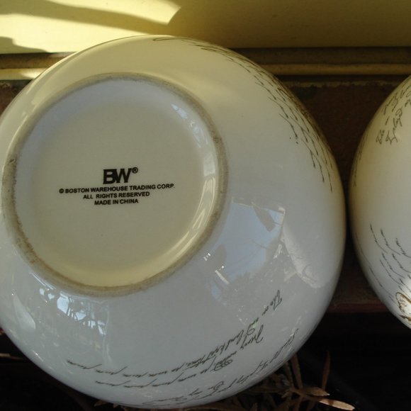 Set of two Holiday bowls == BW Boston Warehouse Trading - Picture 4 of 6